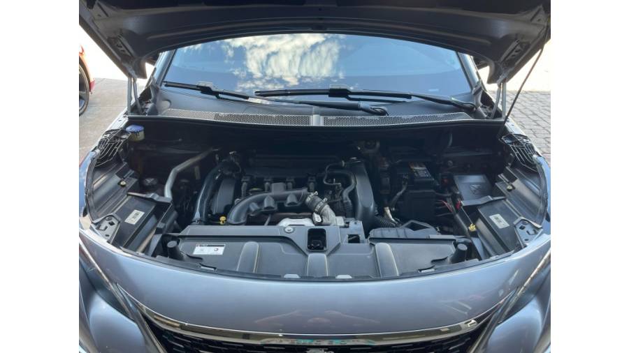 PEUGEOT - 3008 - 2019/2019 - Prata - R$ 115.900,00
