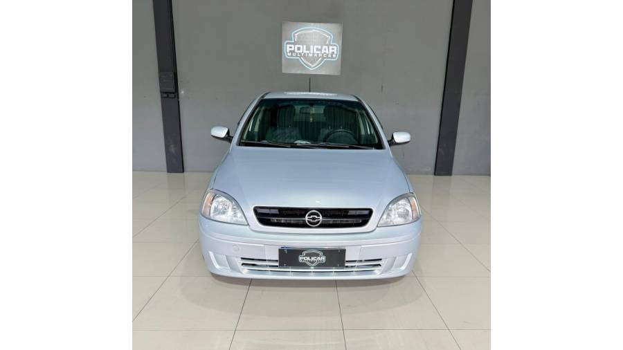 CHEVROLET - CORSA - 2002/2002 - Prata - R$ 19.900,00