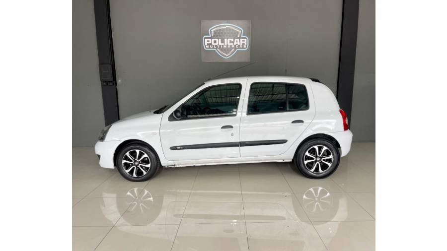 RENAULT - CLIO - 2010/2011 - Branca - R$ 24.900,00