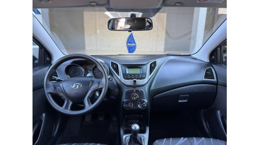 HYUNDAI - HB20 - 2015/2015 - Cinza - R$ 44.900,00