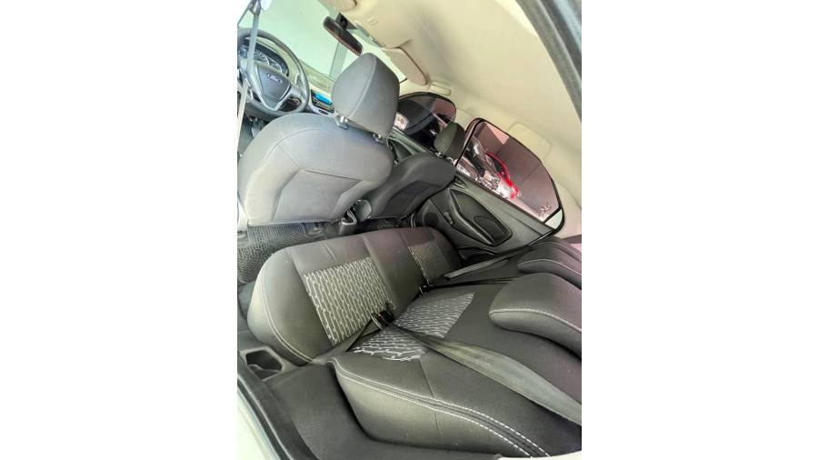 FORD - KA - 2019/2019 - Branca - R$ 51.900,00
