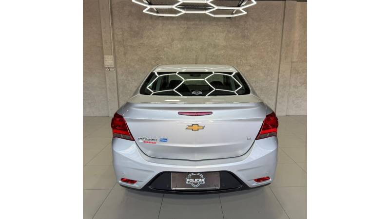 CHEVROLET - PRISMA - 2018/2018 - Prata - R$ 58.900,00