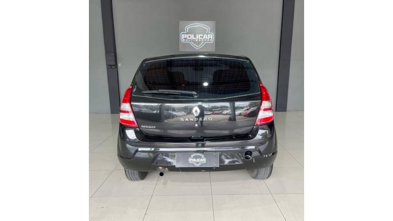 RENAULT - SANDERO - 2013/2013 - Preta - R$ 23.900,00