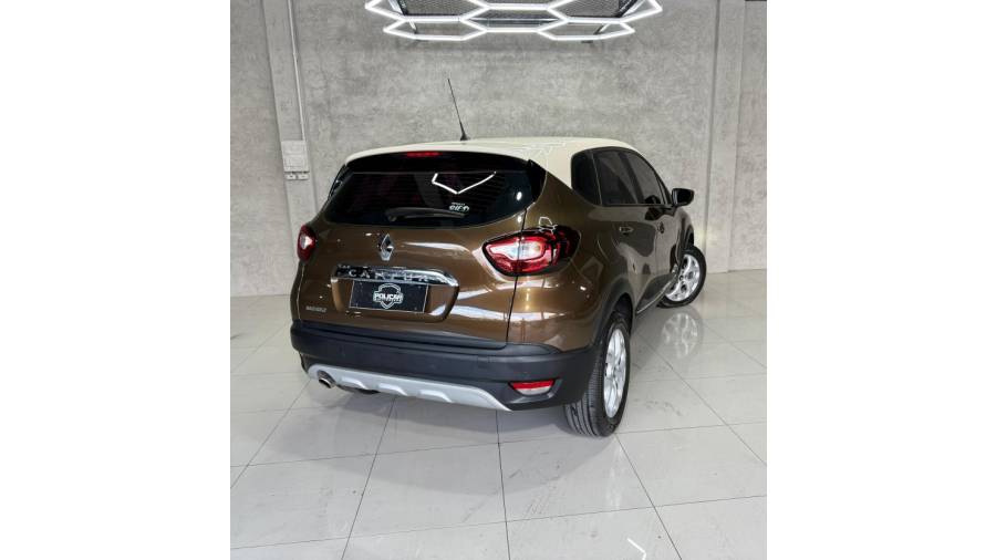 RENAULT - CAPTUR - 2018/2018 - Marrom - R$ 69.900,00