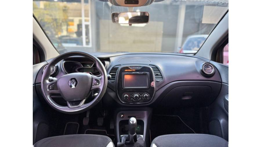 RENAULT - CAPTUR - 2018/2018 - Marrom - R$ 69.900,00