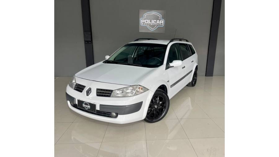 RENAULT - MÉGANE - 2011/2012 - Branca - R$ 34.900,00