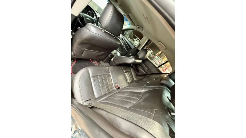 CHEVROLET - CRUZE - 2012/2012 - Cinza - R$ 53.900,00
