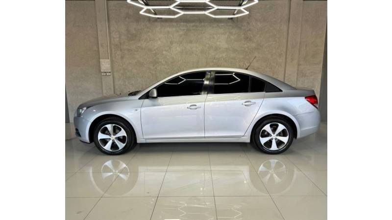 CHEVROLET - CRUZE - 2013/2013 - Prata - R$ 61.900,00