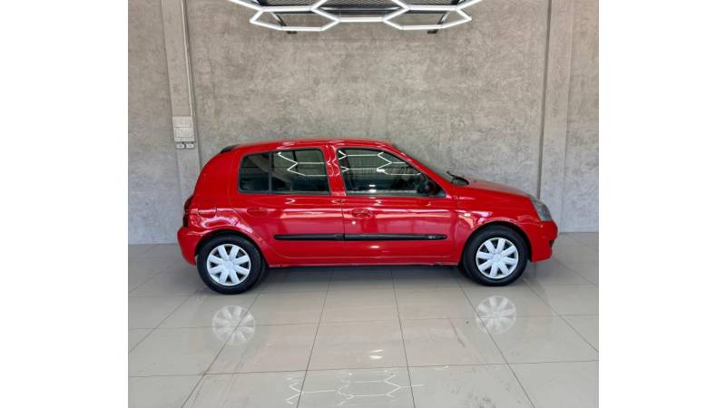RENAULT - CLIO - 2009/2009 - Vermelha - R$ 17.900,00