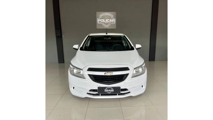 CHEVROLET - ONIX - 2018/2018 - Branca - R$ 48.900,00