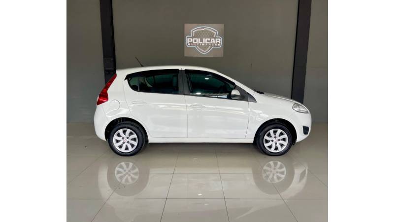 FIAT - PALIO - 2014/2015 - Branca - R$ 35.900,00