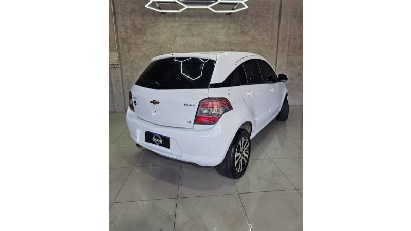 CHEVROLET - AGILE - 2010/2010 - Branca - R$ 32.900,00