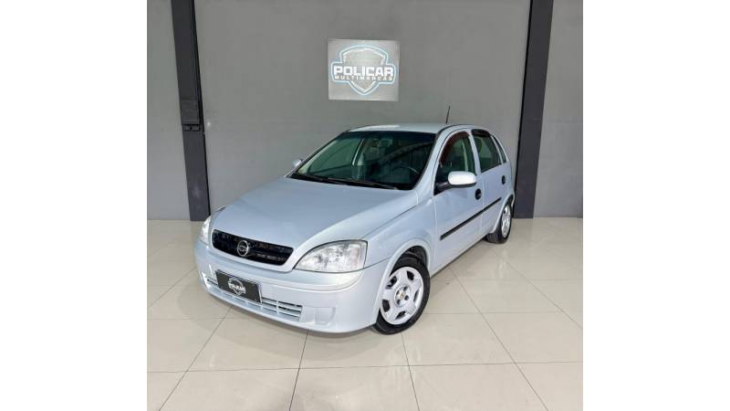 CHEVROLET - CORSA - 2002/2002 - Prata - R$ 19.900,00