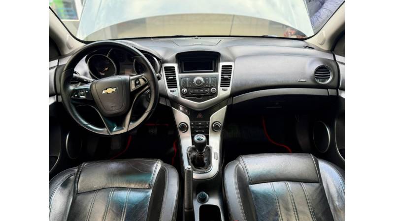 CHEVROLET - CRUZE - 2012/2012 - Cinza - R$ 53.900,00