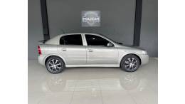 CHEVROLET - ASTRA - 2010/2011 - Bege - R$ 35.900,00