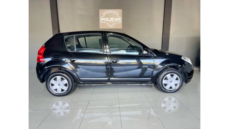 RENAULT - SANDERO - 2011/2011 - Preta - R$ 29.900,00