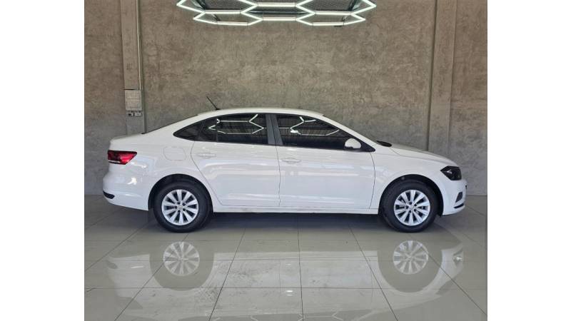 VOLKSWAGEN - VIRTUS - 2020/2020 - Branca - R$ 73.900,00