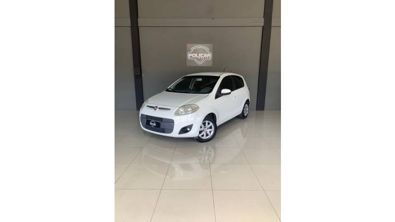 FIAT - PALIO - 2013/2014 - Branca - R$ 35.900,00