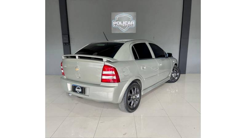 CHEVROLET - ASTRA - 2010/2011 - Bege - R$ 35.900,00