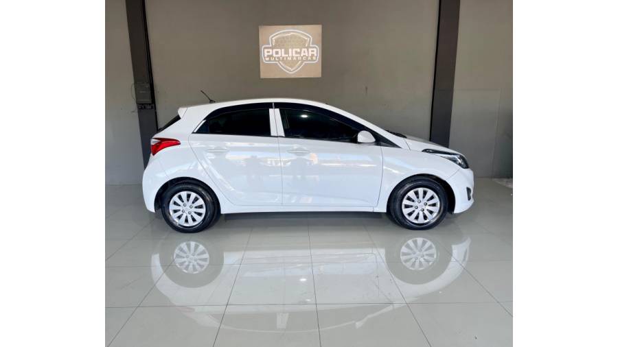 HYUNDAI - HB20 - 2015/2015 - Branca - R$ 45.900,00