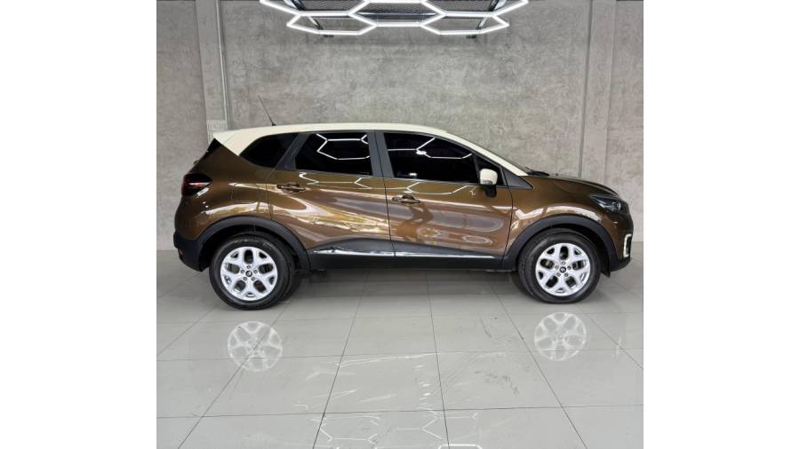 RENAULT - CAPTUR - 2018/2018 - Marrom - R$ 69.900,00