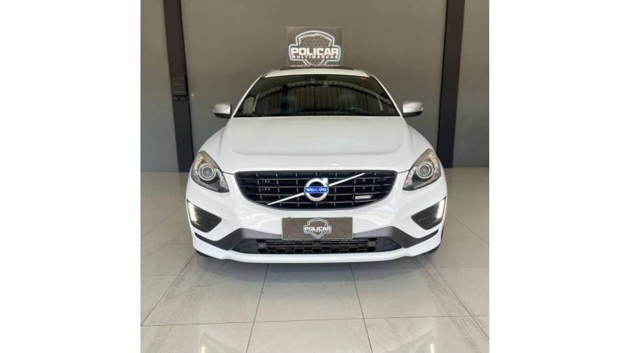 VOLVO - XC60 - 2015/2015 - Branca - R$ 91.900,00