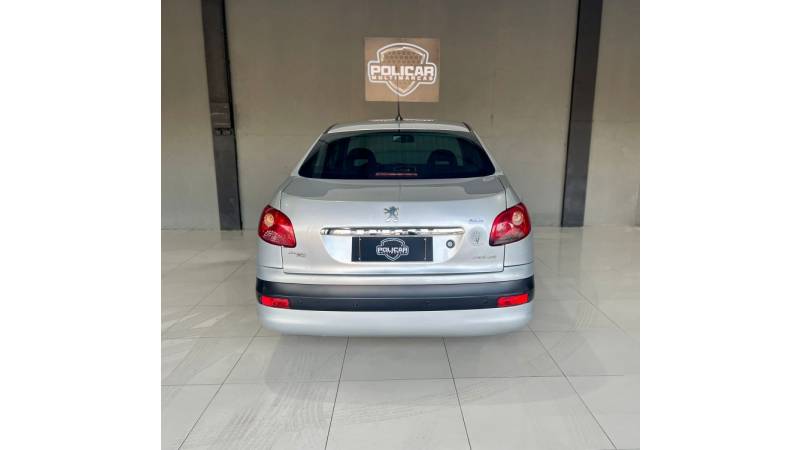 PEUGEOT - 207 - 2010/2010 - Prata - R$ 22.900,00