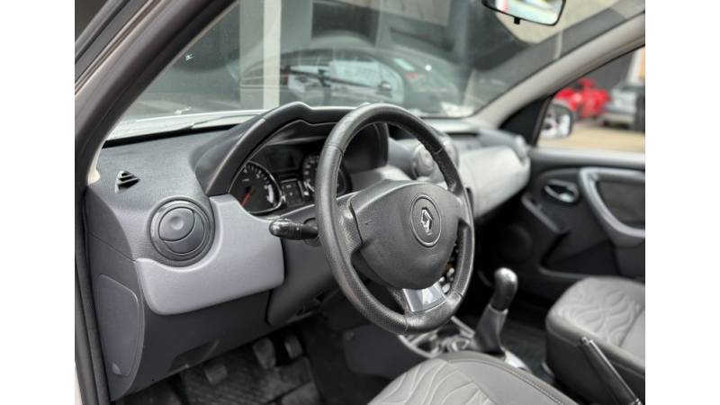 RENAULT - DUSTER - 2013/2013 - Prata - R$ 48.900,00