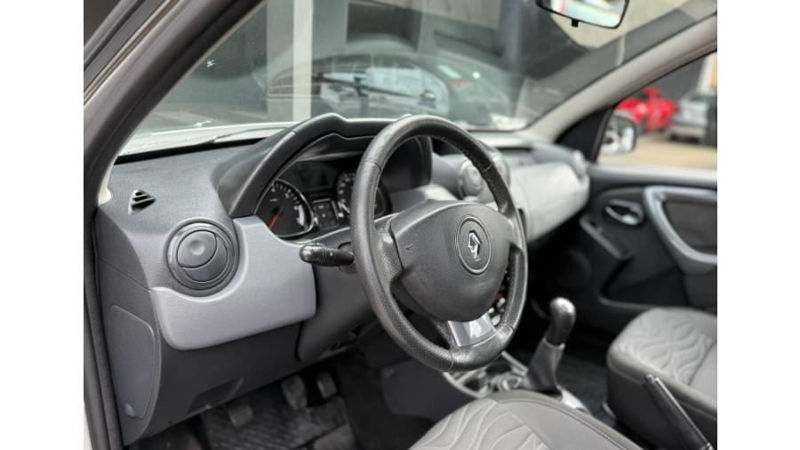 RENAULT - DUSTER - 2013/2013 - Prata - R$ 48.900,00
