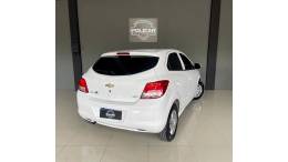 CHEVROLET - ONIX - 2018/2018 - Branca - R$ 48.900,00