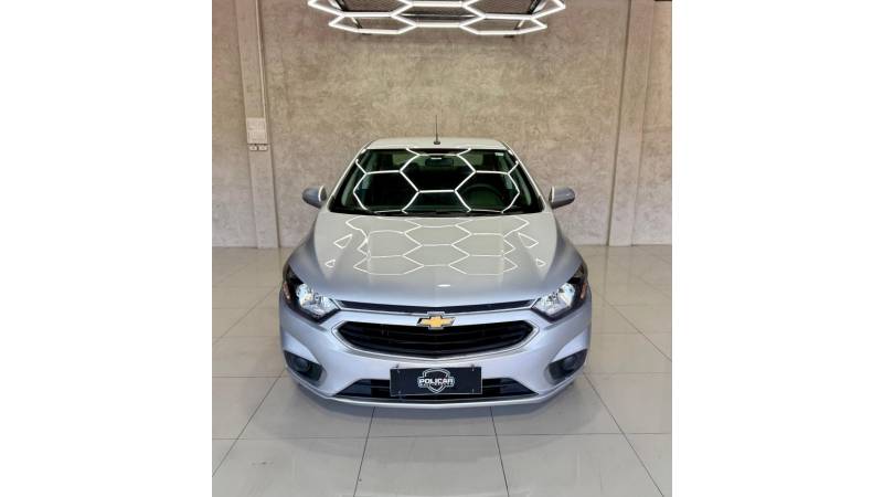 CHEVROLET - PRISMA - 2018/2018 - Prata - R$ 58.900,00