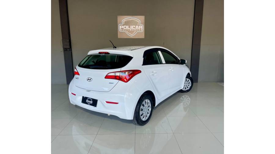 HYUNDAI - HB20 - 2015/2015 - Branca - R$ 45.900,00