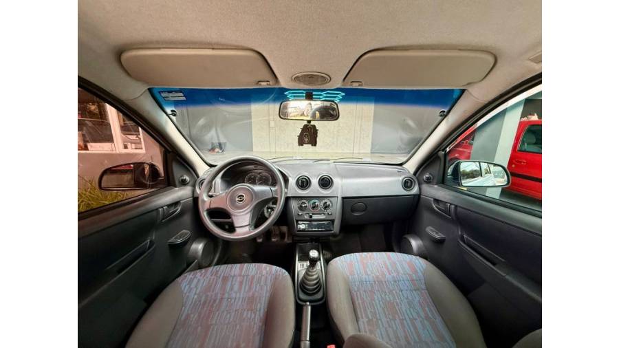 CHEVROLET - CELTA - 2011/2011 - Prata - R$ 27.900,00