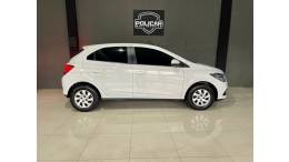 CHEVROLET - ONIX - 2014/2015 - Branca - R$ 46.900,00