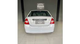 FORD - FIESTA - 2005/2005 - Branca - R$ 23.900,00