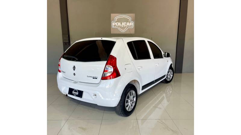 RENAULT - SANDERO - 2011/2011 - Branca - R$ 29.700,00