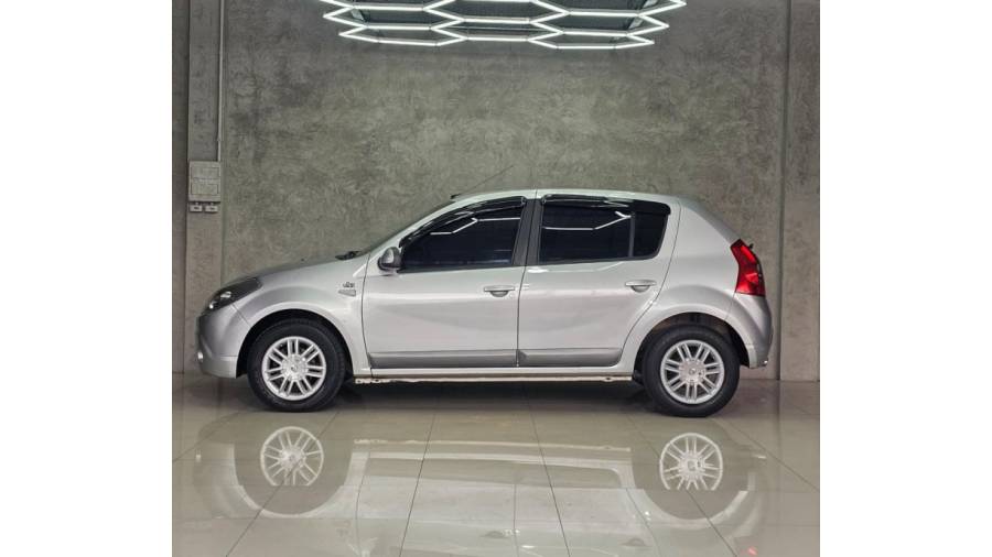 RENAULT - SANDERO - 2010/2010 - Prata - R$ 28.900,00