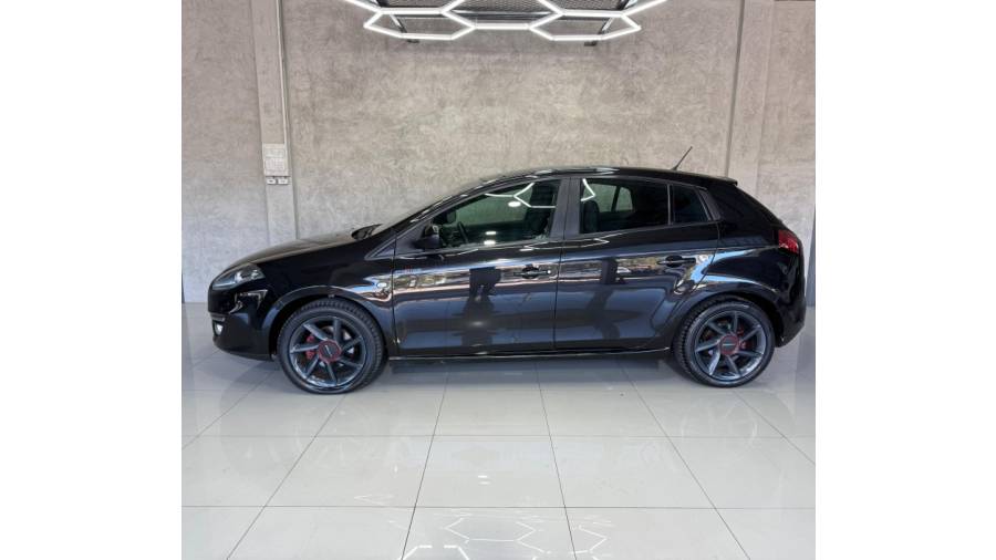 FIAT - BRAVO - 2016/2016 - Preta - R$ 56.900,00