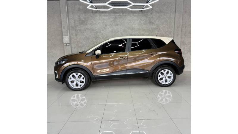 RENAULT - CAPTUR - 2018/2018 - Marrom - R$ 69.900,00