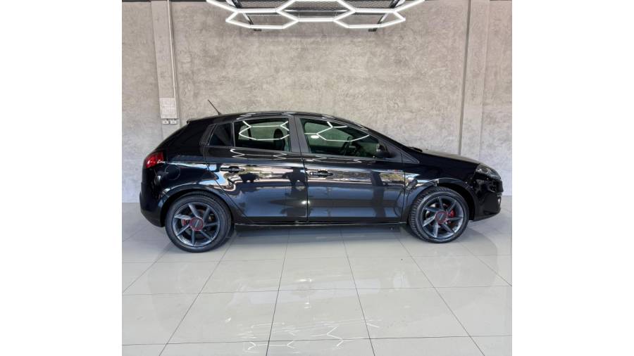FIAT - BRAVO - 2016/2016 - Preta - R$ 56.900,00