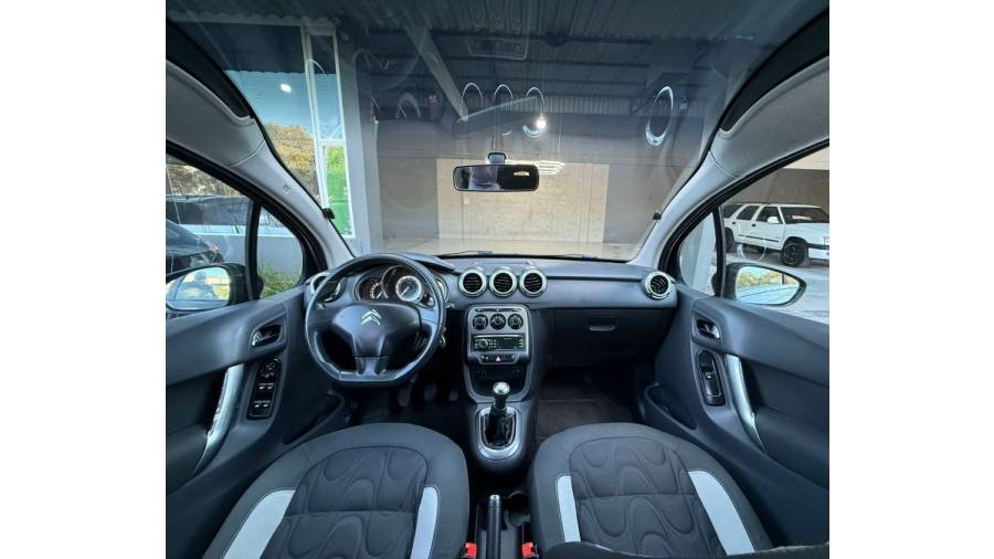 CITROËN - C3 - 2013/2014 - Preta - R$ 37.500,00