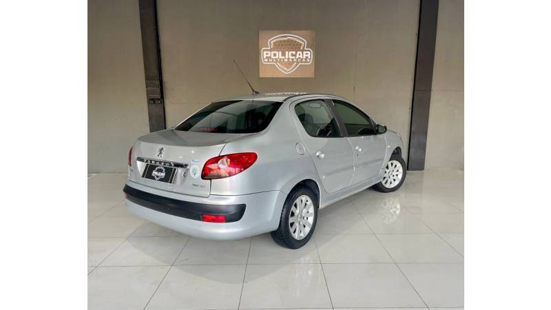 PEUGEOT - 207 - 2010/2010 - Prata - R$ 22.900,00