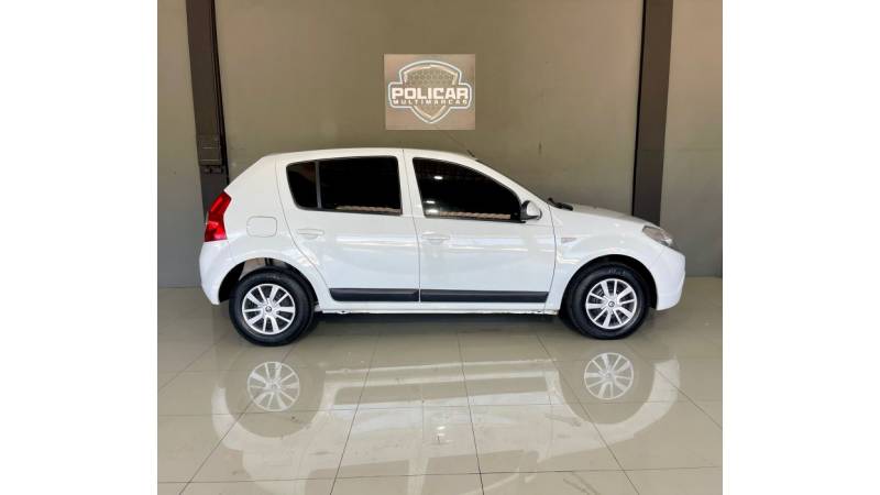 RENAULT - SANDERO - 2011/2011 - Branca - R$ 29.700,00