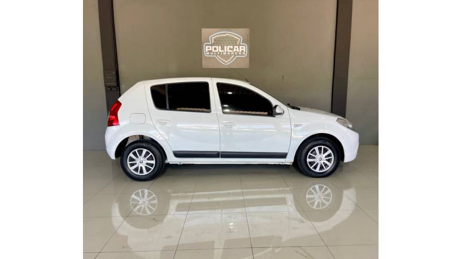 RENAULT - SANDERO - 2011/2011 - Branca - R$ 29.700,00