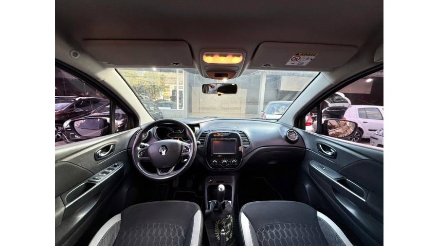 RENAULT - CAPTUR - 2018/2018 - Marrom - R$ 69.900,00