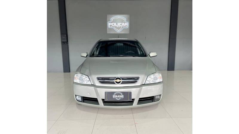 CHEVROLET - ASTRA - 2010/2011 - Bege - R$ 35.900,00