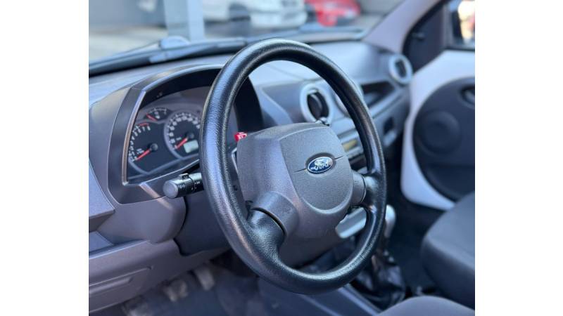 FORD - KA - 2010/2010 - Branca - R$ 22.900,00