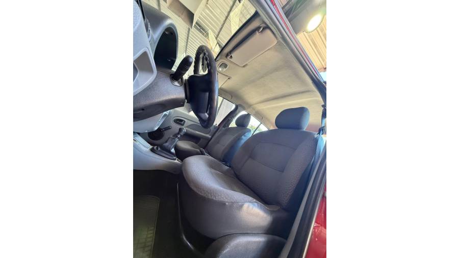 RENAULT - CLIO - 2009/2009 - Vermelha - R$ 17.900,00
