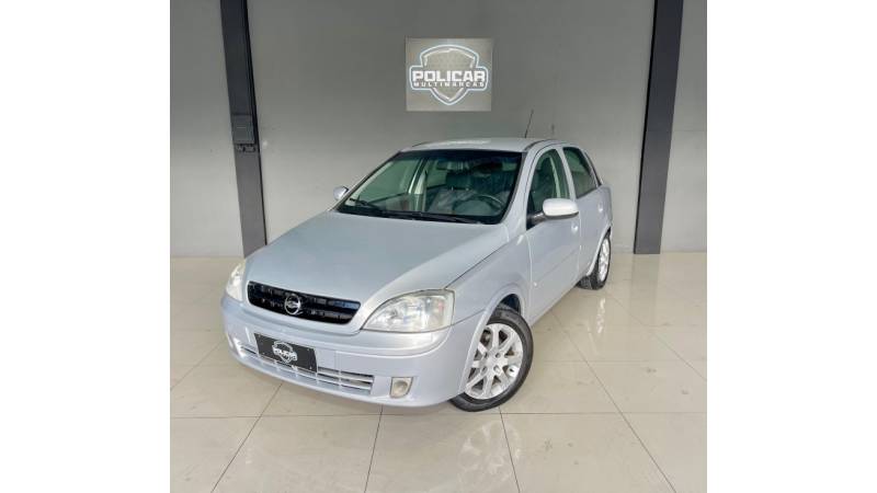 CHEVROLET - CORSA - 2003/2003 - Prata - R$ 24.900,00