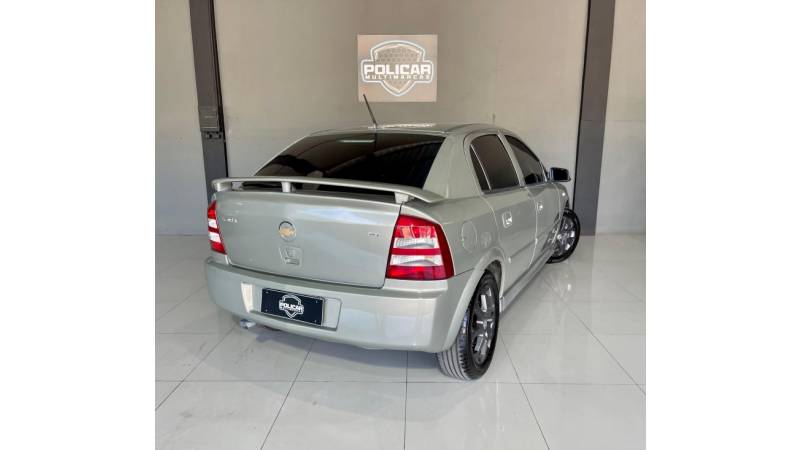 CHEVROLET - ASTRA - 2011/2011 - Cinza - R$ 35.900,00